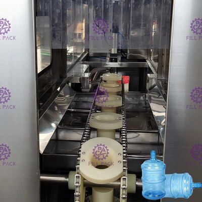 Sus 304 5 دستگاه پر کردن آب گالن آب شستشو با آب قلیایی داغ تامین کننده