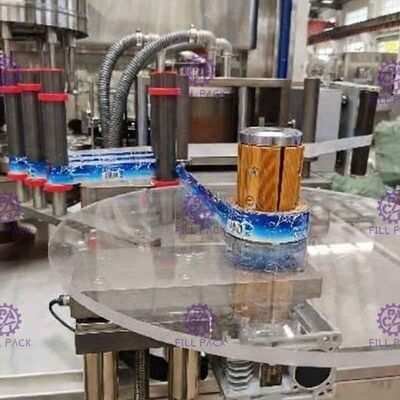 برچسب زدن بطری OPP روتاری چسب داغ مذاب دستگاه برچسب زدن تجهیزات برچسب اپلیکاتور برای کارخانه آب بطری پلاستیکی تامین کننده