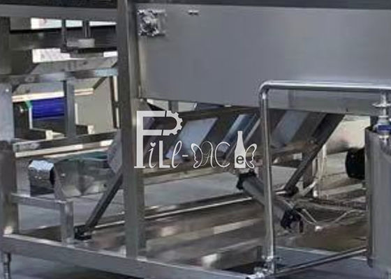 دستگاه پر کردن بطری گالن 4600 * 2000 * 1800mm L نوع 5 تامین کننده